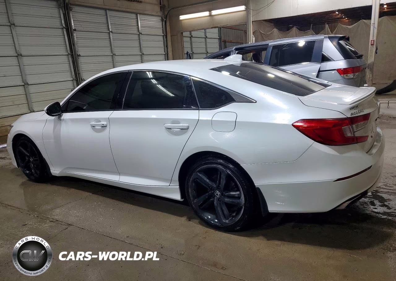 2018 Honda Accord Sport VIN:1HGCV1F32JA049588 - 2
