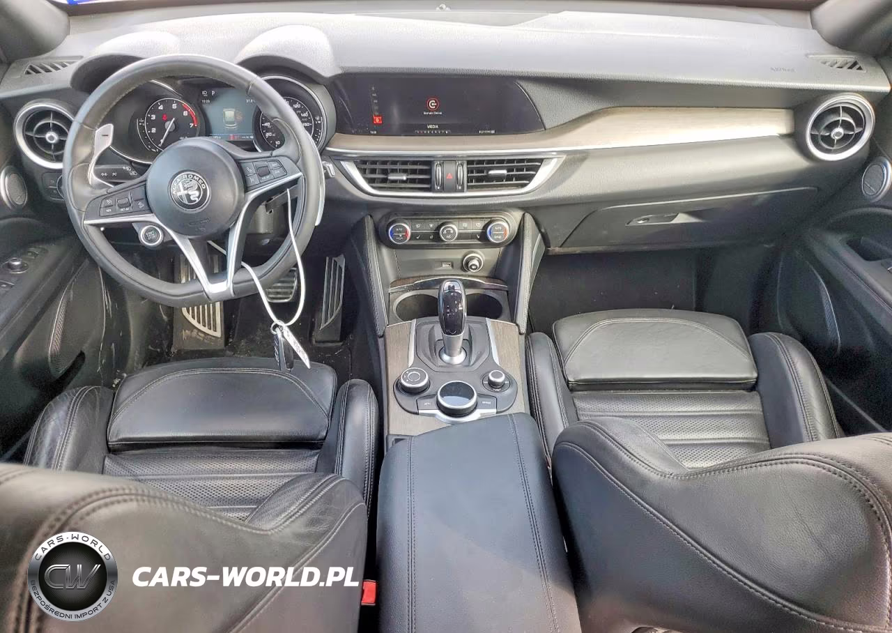 2018 Alfa Romeo Stelvio Ti Sport VIN:ZASFAKNN5J7B89056 - 8