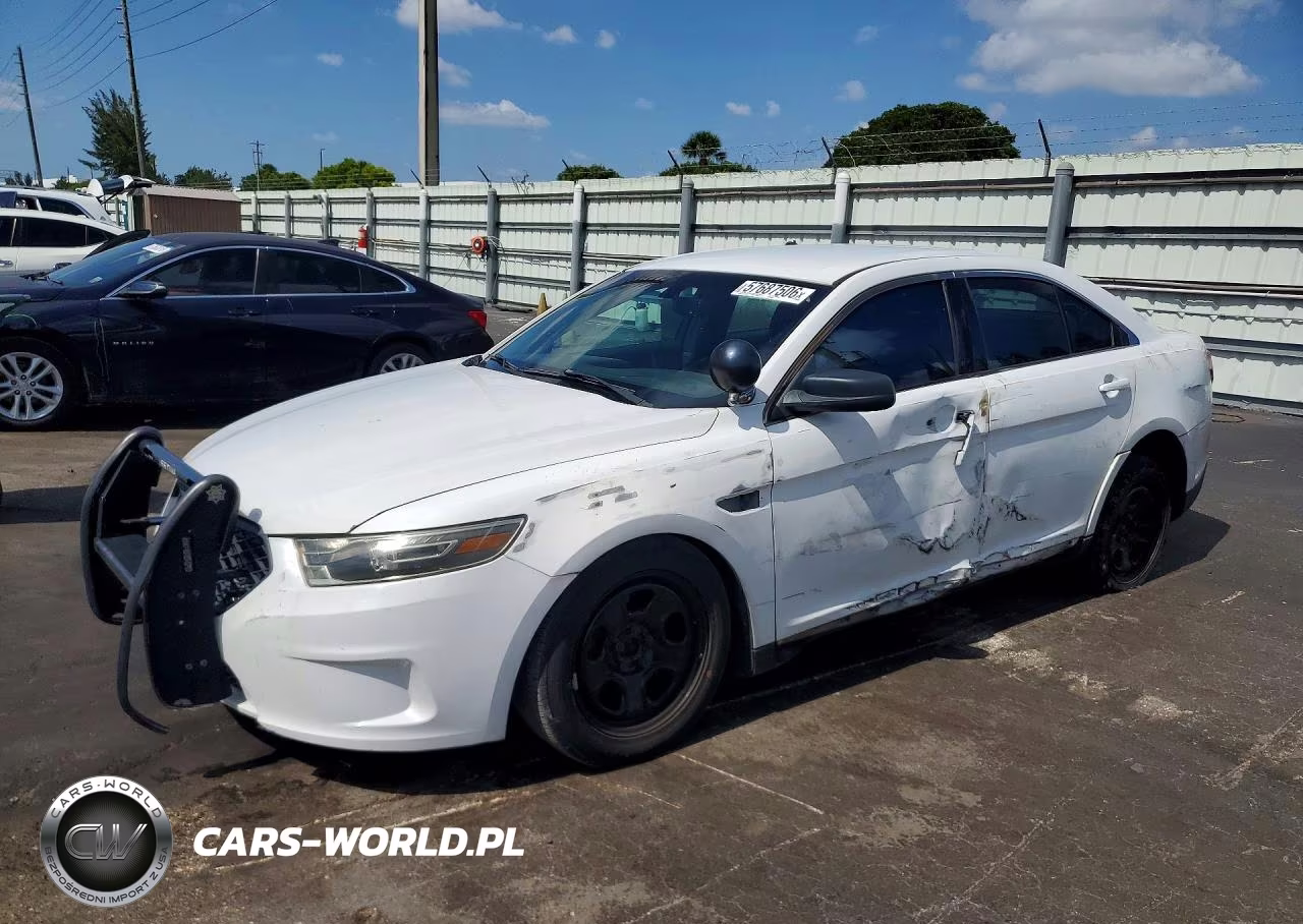 2015 Ford Taurus Police Interceptor – zdjęcie 1 z 12