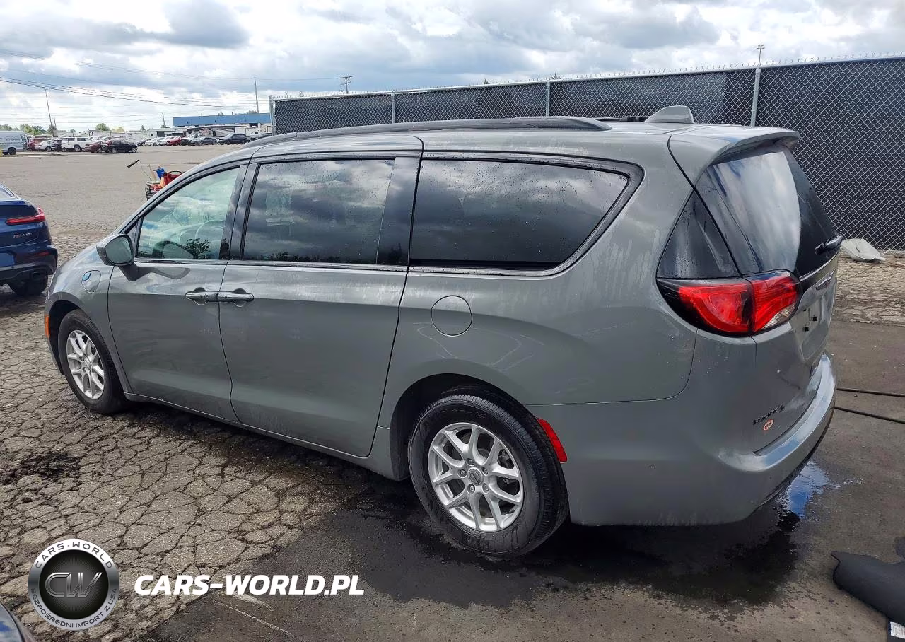 2020 Chrysler Pacifica Hybrid Limited VIN:2C4RC1N7XLR267425 - 2