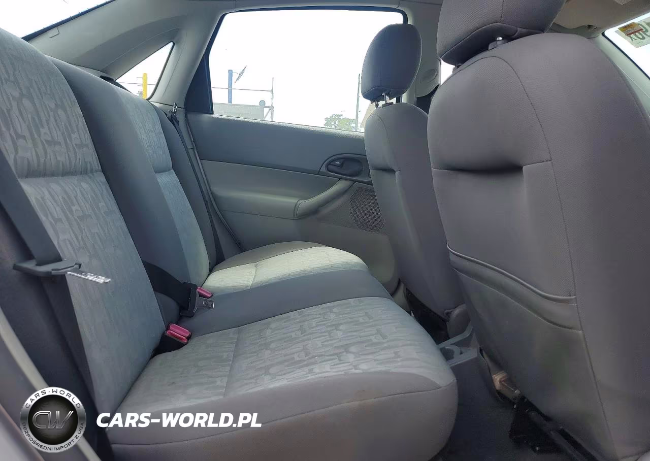 2005 Ford Focus Zx4 VIN:1FAFP34N25W191895 - 10