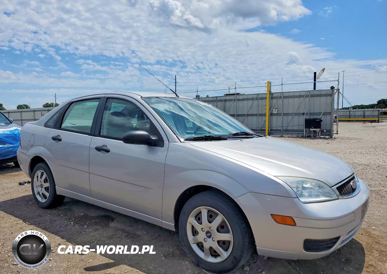 2005 Ford Focus Zx4 VIN:1FAFP34N25W191895 - 4