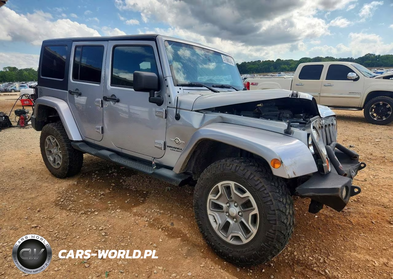 2013 Jeep Wranger VIN:1C4BJWDGXDL564601 - 4