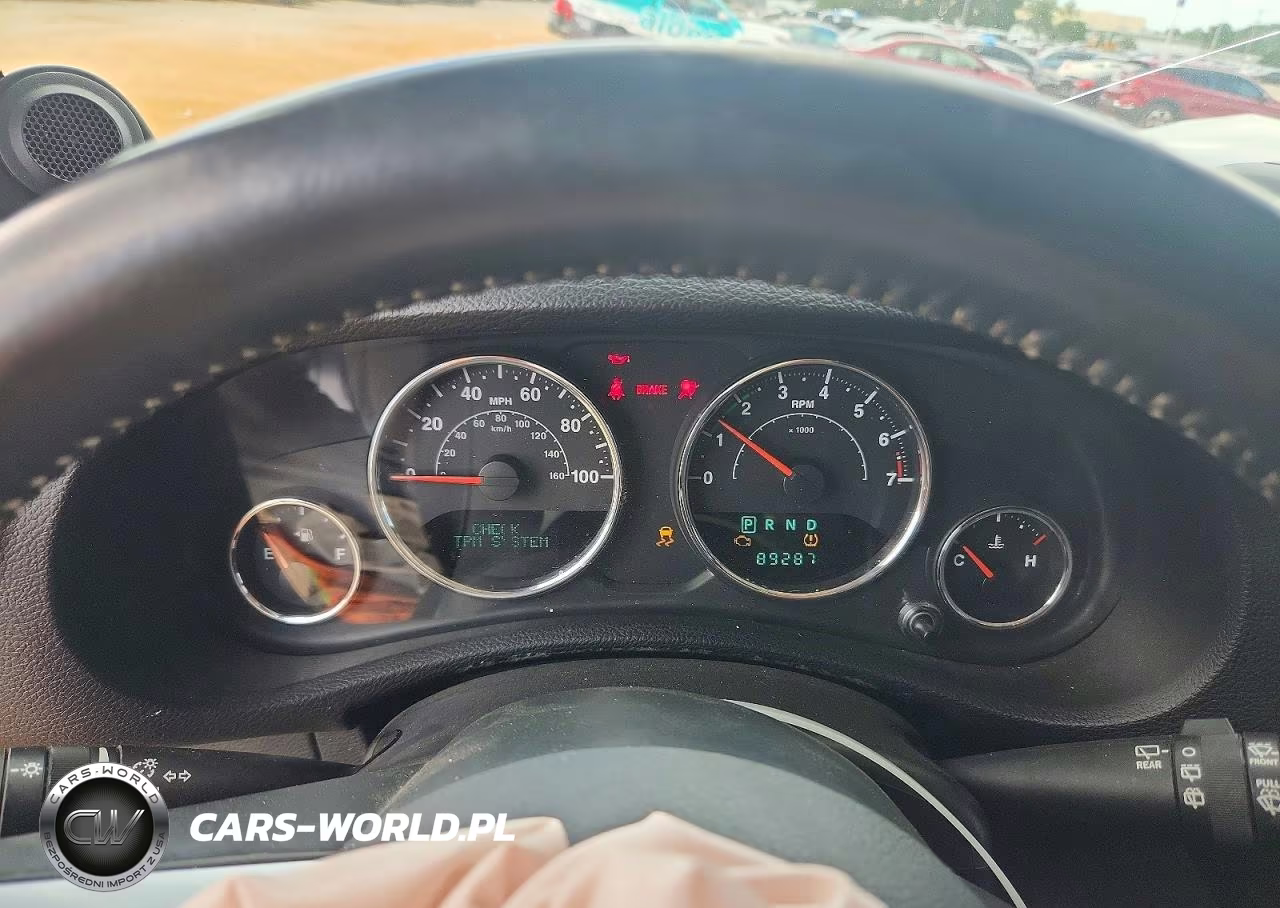 2013 Jeep Wranger VIN:1C4BJWDGXDL564601 - 9