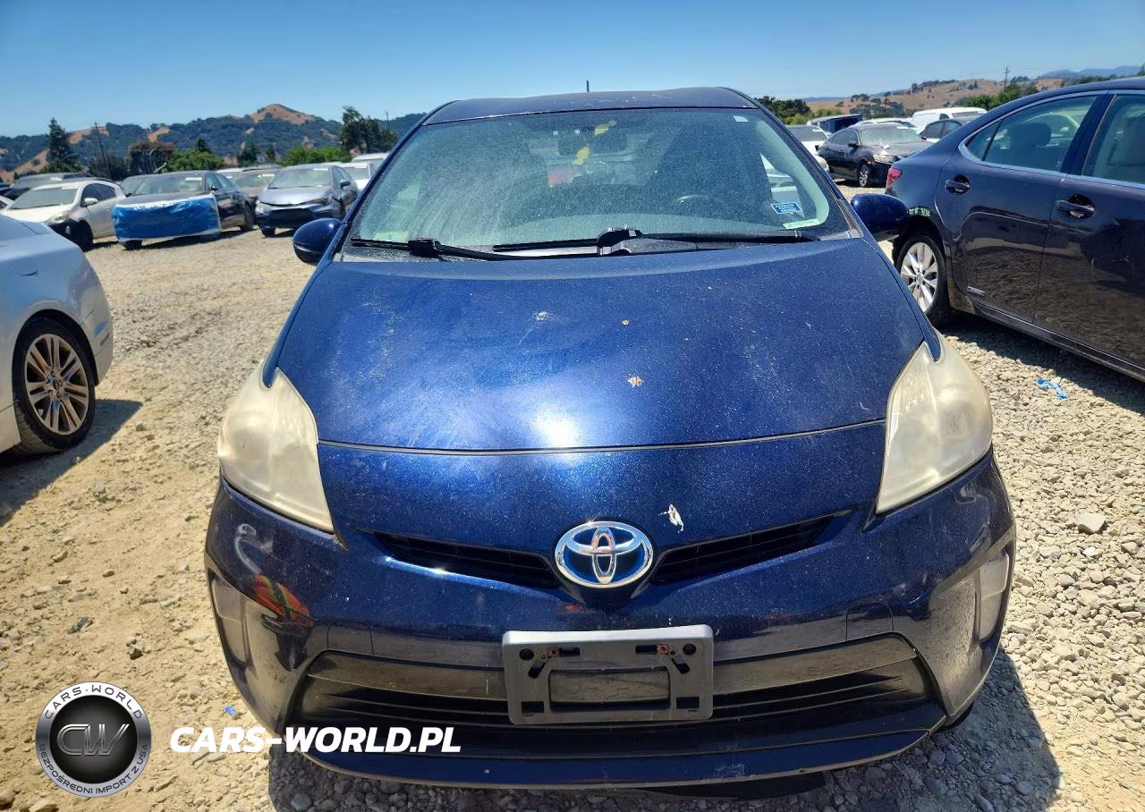 2012 Toyota Prius Two VIN:JTDKN3DU9C1579660 - 5