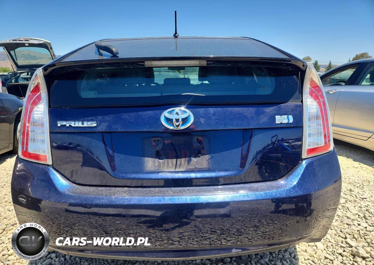 2012 Toyota Prius Two VIN:JTDKN3DU9C1579660 - 6