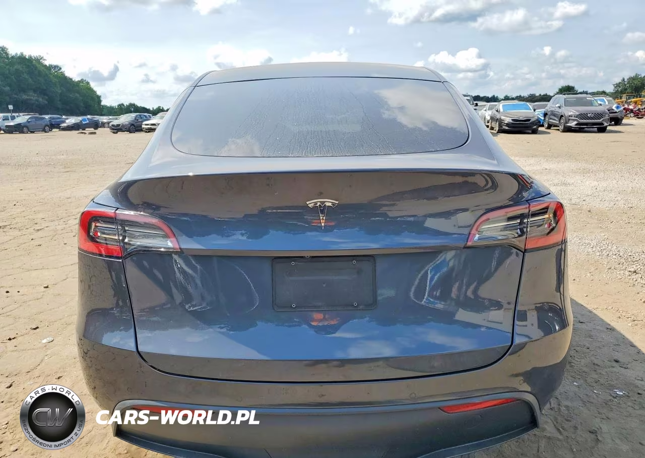 2021 Tesla Model Y VIN:5YJYGDEDXMF112992 - 6