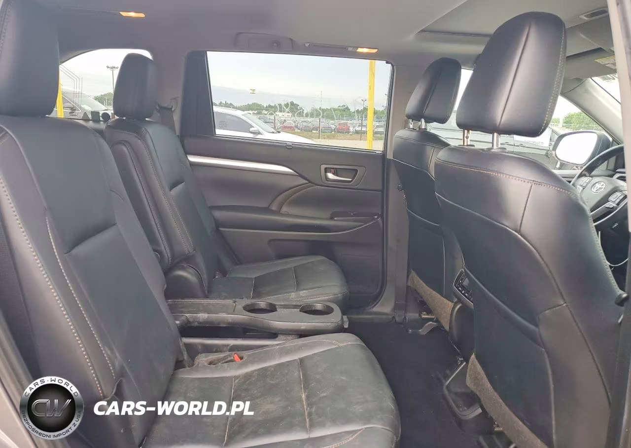 2019 Toyota Highlander Xle VIN:5TDJZRFH5KS942086 - 11