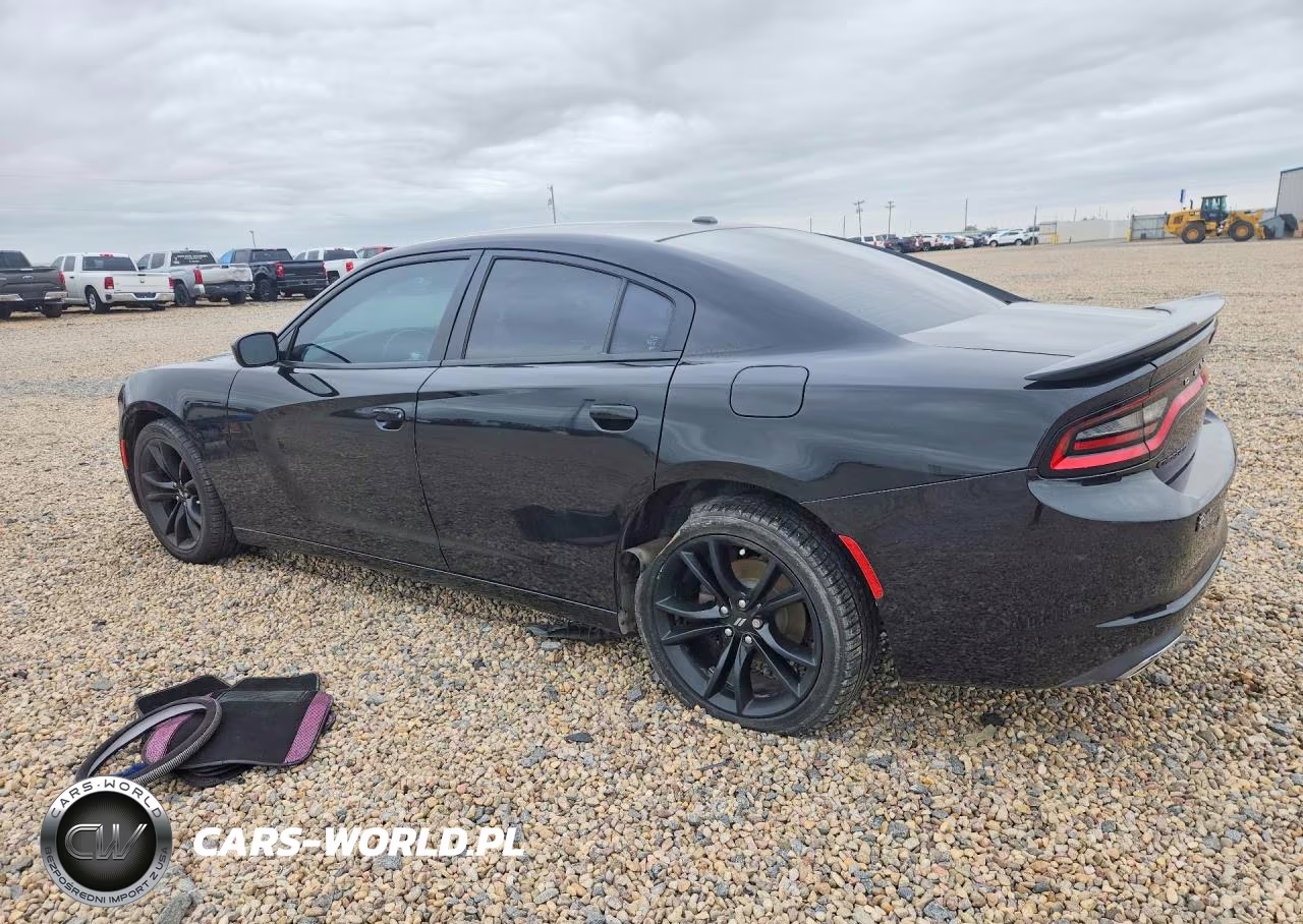 2018 Dodge Charger Sxt VIN:2C3CDXBG2JH135602 - 2