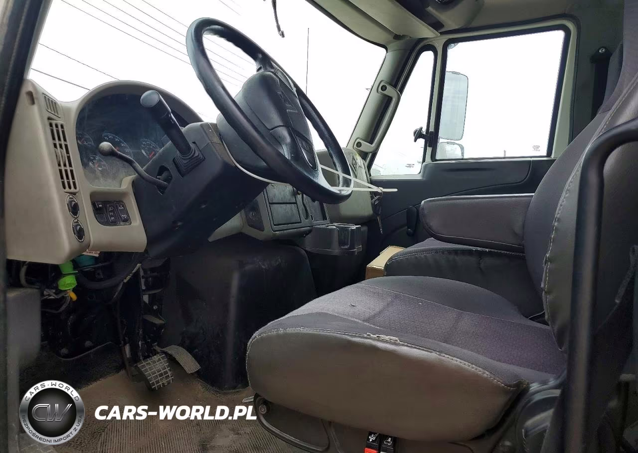 2017 International 4300 Box Truck VIN:1HTMMMML7HH474531 - 5
