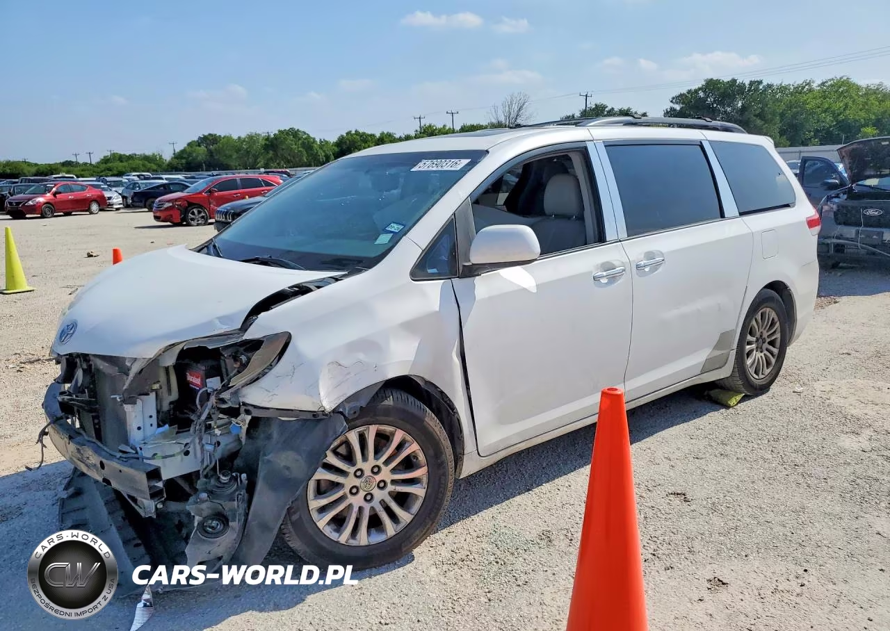 2012 Toyota Sienna Xle 8-Passenger