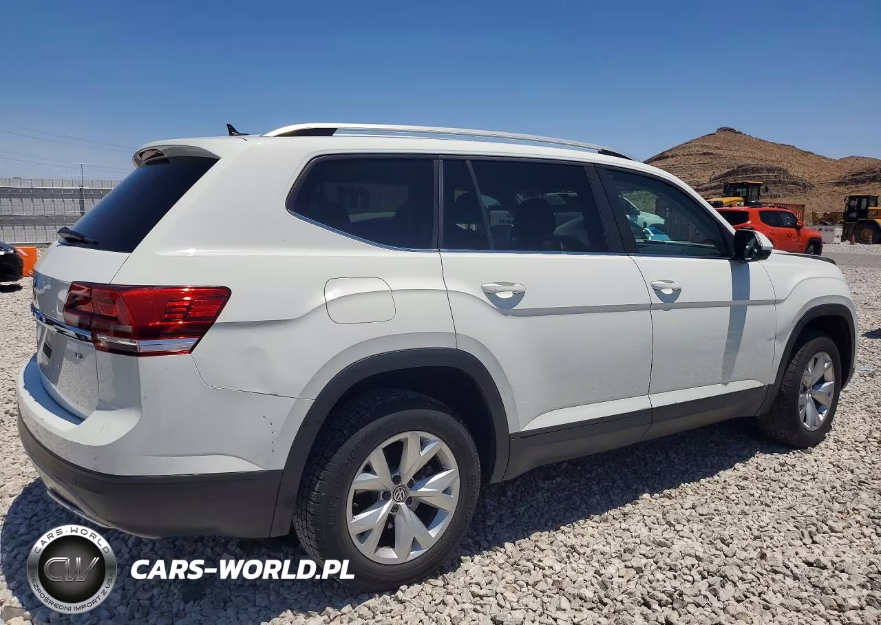 2018 Volkswagen Atlas Se VIN:1V2CR2CA1JC564984 - 3
