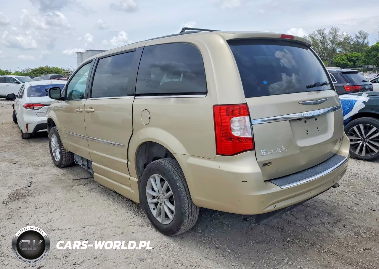 2011 Chrysler Town & Country Touring L VIN:2A4RR8DG5BR763525 - 2