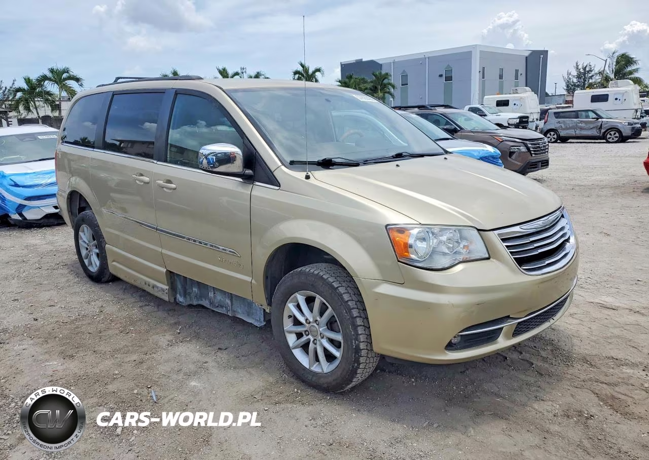 2011 Chrysler Town & Country Touring L VIN:2A4RR8DG5BR763525 - 4
