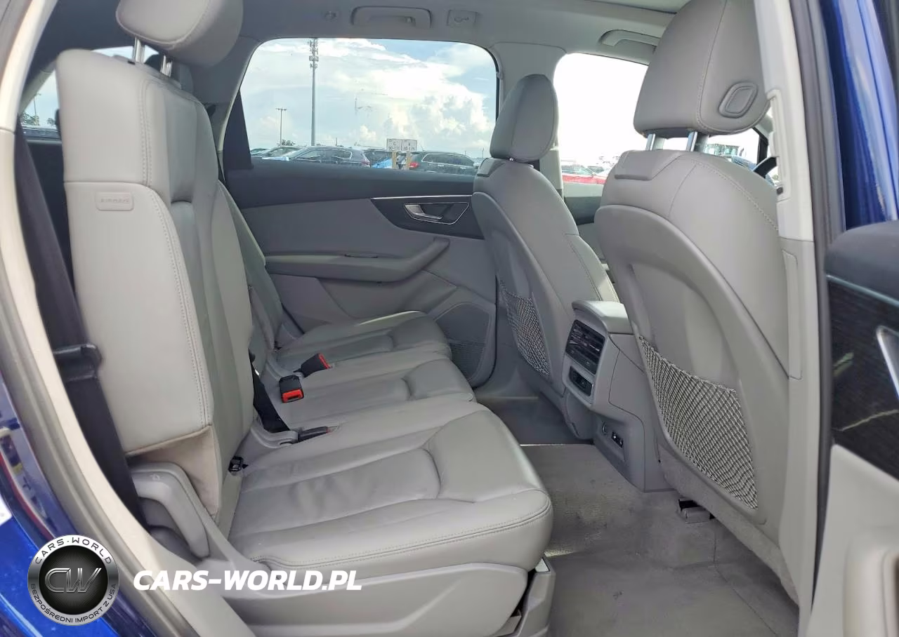 2022 Audi Q7 Premium Plus VIN:WA1LXBF79ND006740 - 11