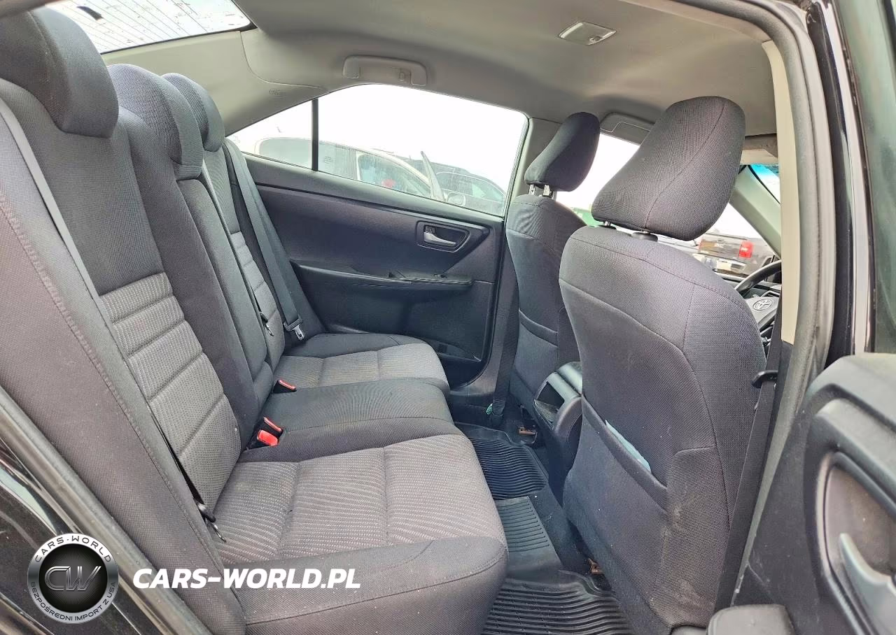 2016 Toyota Camry Le VIN:4T4BF1FK8GR579782 - 10