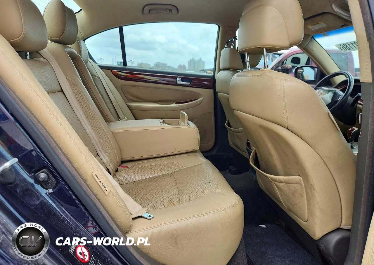 2012 Hyundai Genesis 3.8L VIN:KMHGC4DD3CU187687 - 10