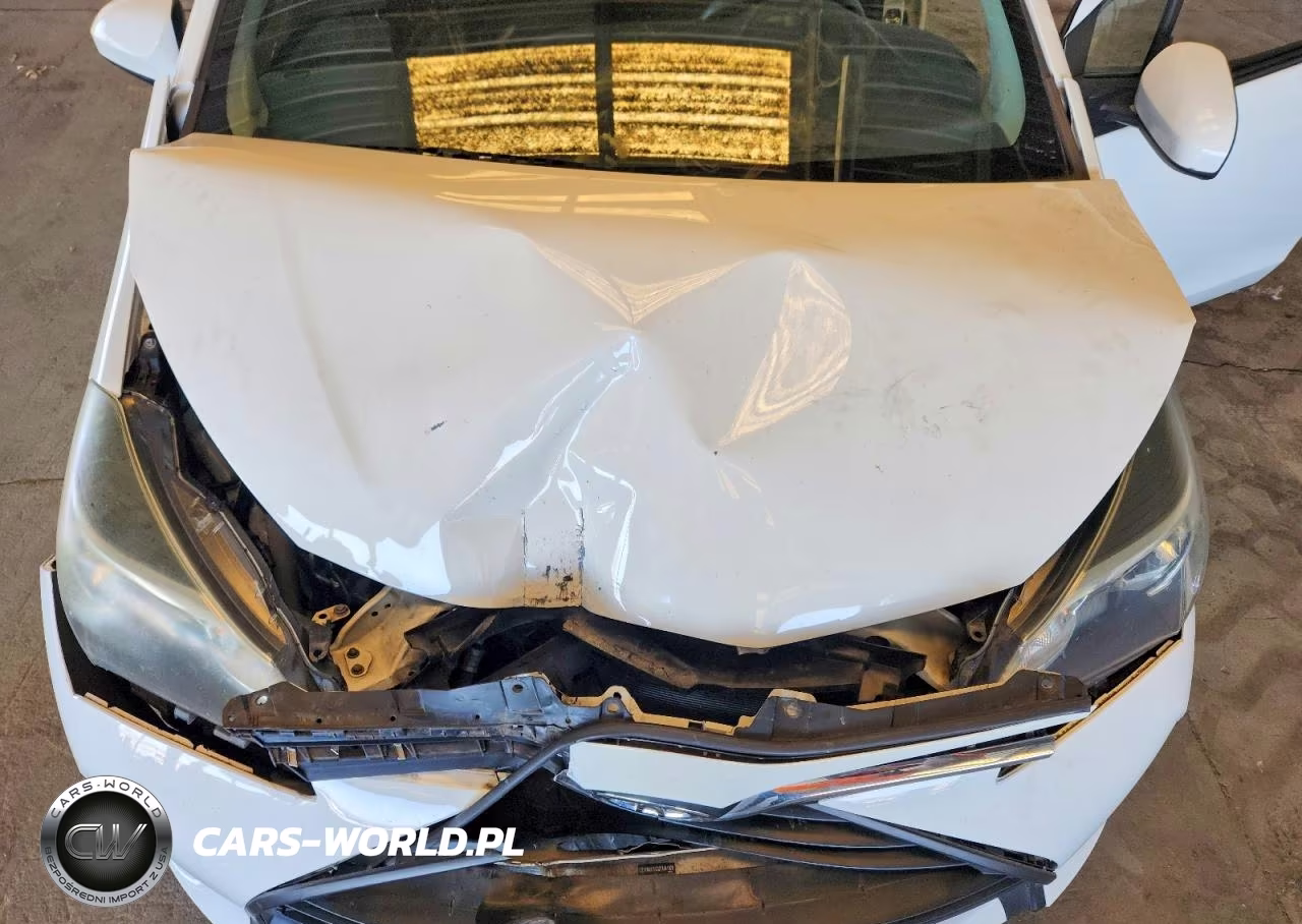 2015 Toyota Yaris 5-Door L VIN:VNKKTUD32FA041820 - 11