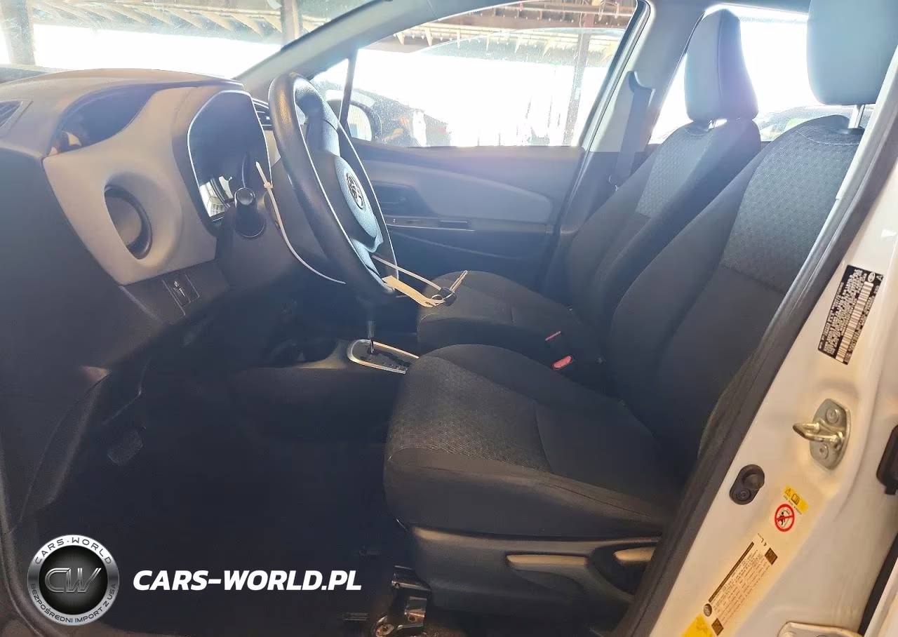 2015 Toyota Yaris 5-Door L VIN:VNKKTUD32FA041820 - 7