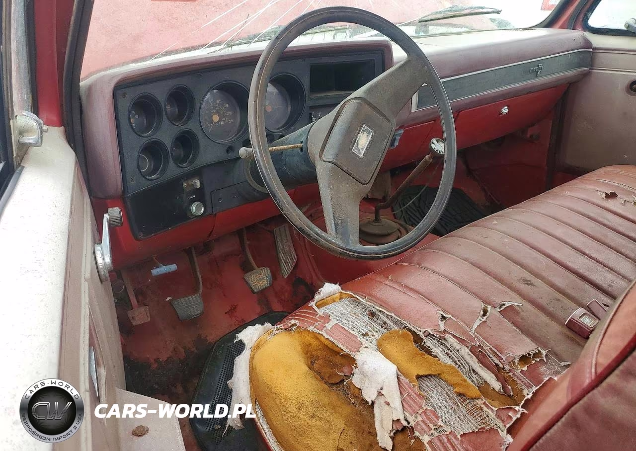 1982 Chevrolet C20 VIN:1GCGC24M6CS186036 - 8
