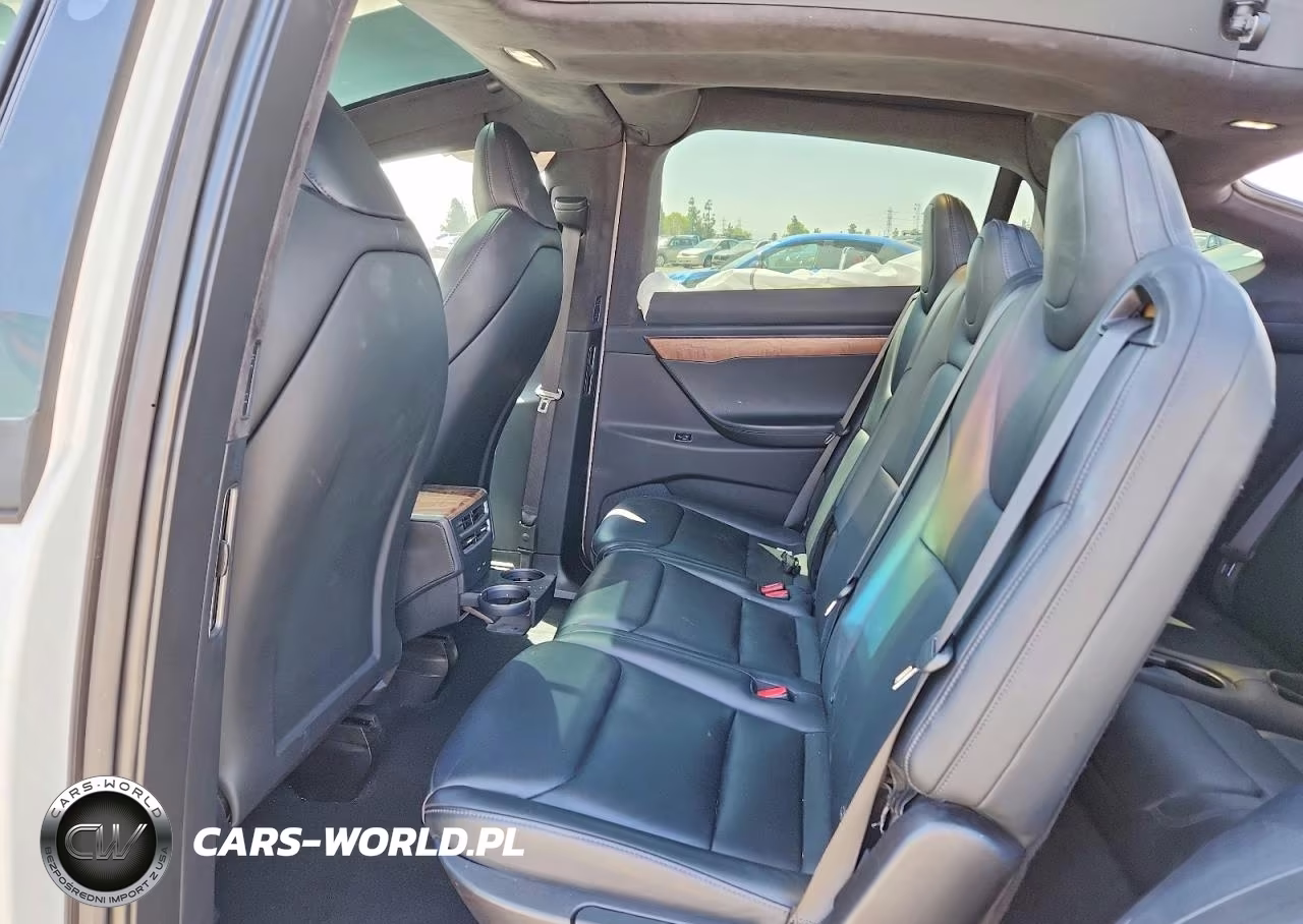 2020 Tesla Model X VIN:5YJXCAE21LF249953 - 11