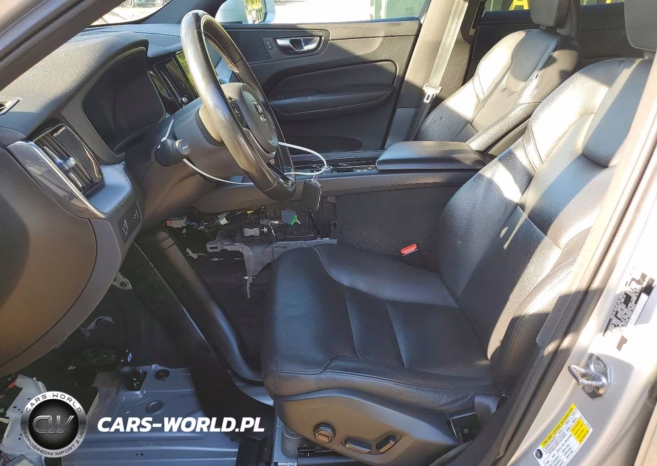 2020 Volvo Xc60 T5 Momentum VIN:YV4102RK7L1518025 - 7