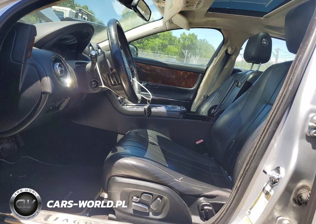 2012 Jaguar Xj VIN:SAJWA1CB9CLV23502 - 7