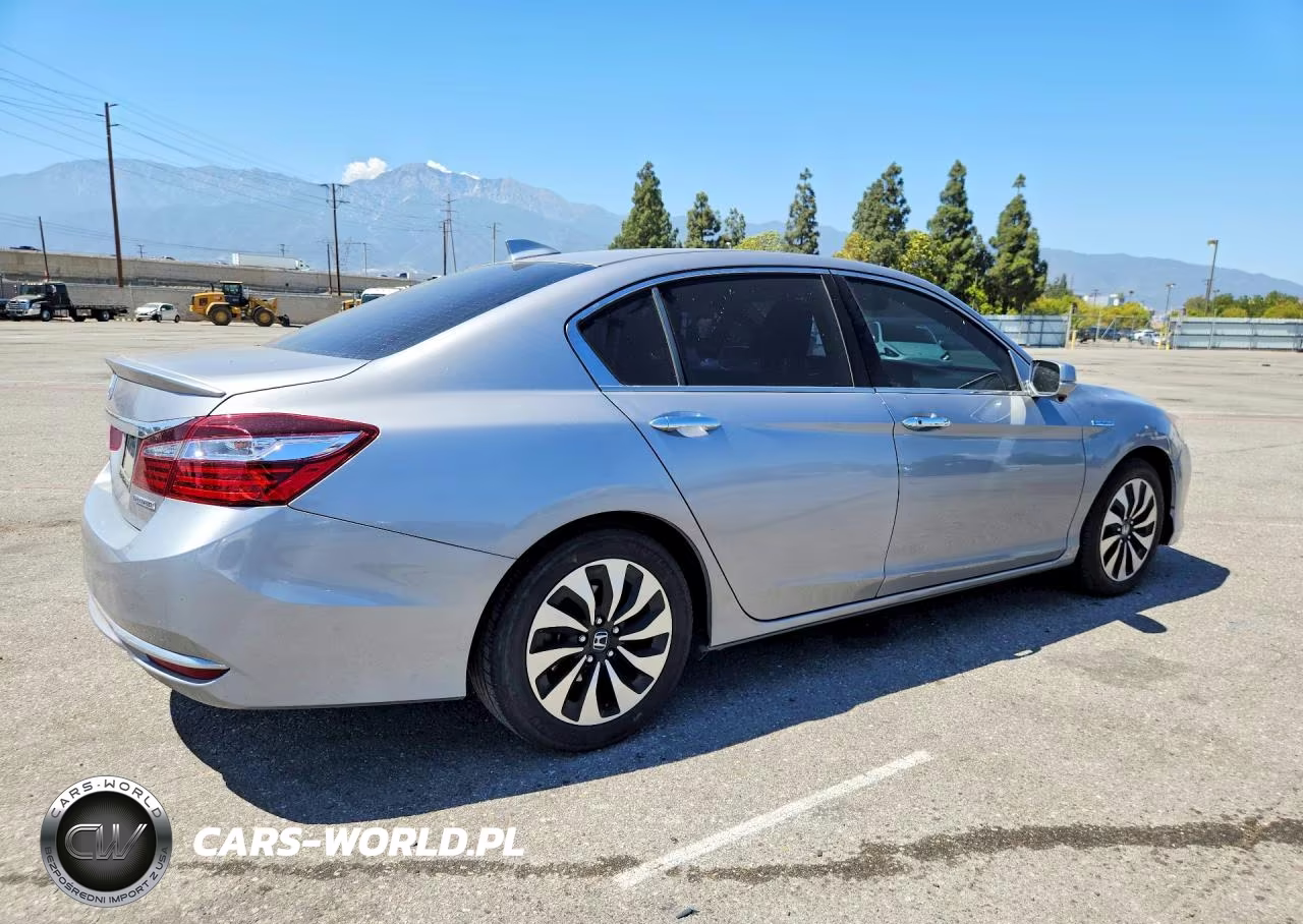 2017 Honda Accord Hybrid Exl VIN:JHMCR6F55HC031827 - 3