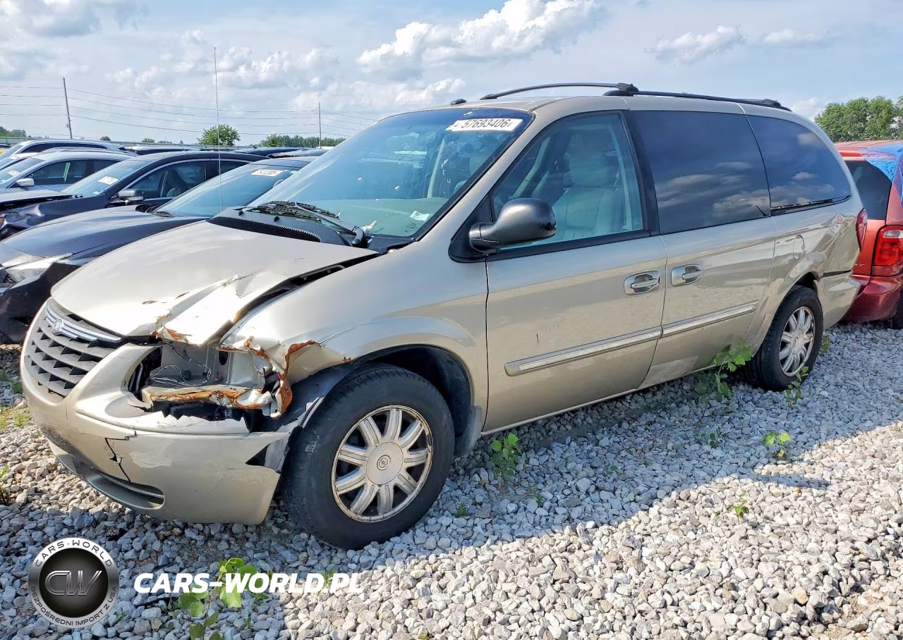 2006 Chrysler Town & Country Touring – zdjęcie 1 z 13