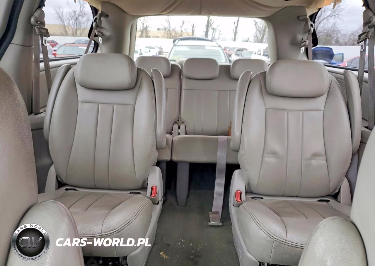 2006 Chrysler Town & Country Touring VIN:2A4GP54L36R844327 - 10