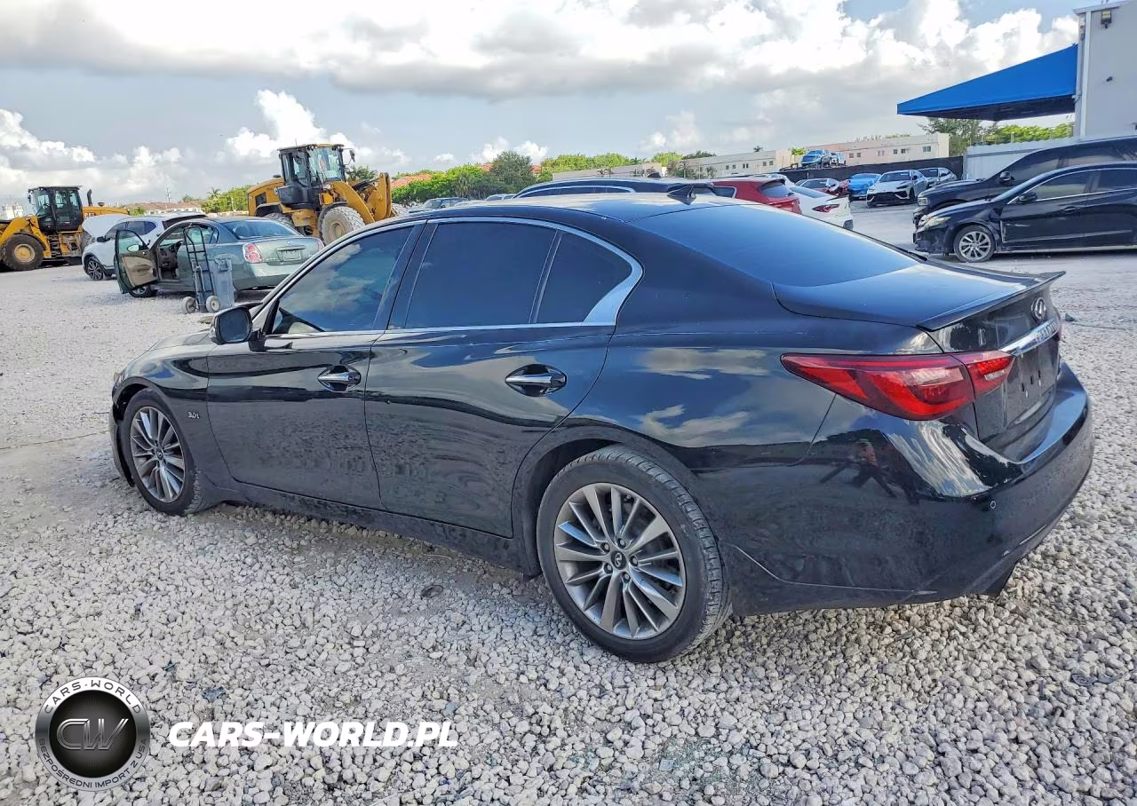 2018 Infiniti Q50 Luxe VIN:JN1EV7APXJM366413 - 2