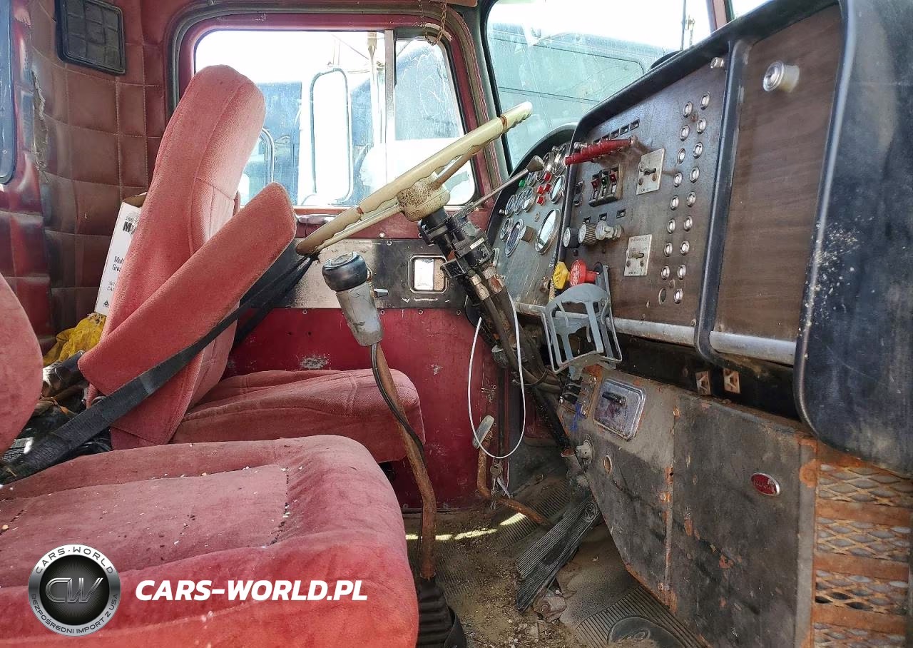 1984 Peterbilt 359 VIN:1XP9D29X8EN165441 - 5