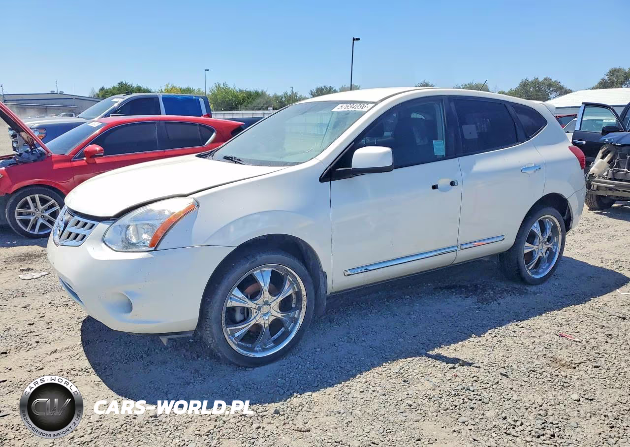 2013 Nissan Rogue S – zdjęcie 1 z 12