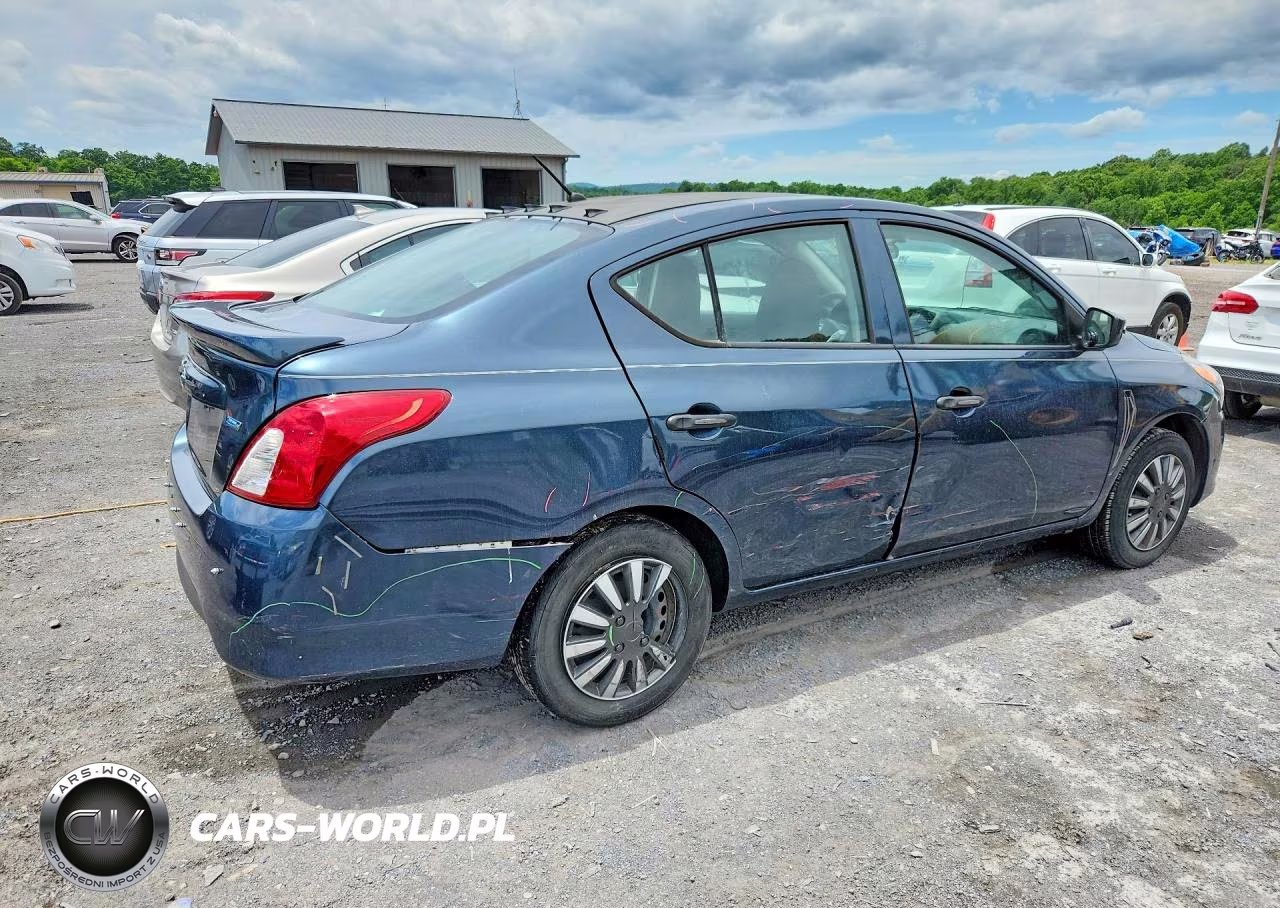 2016 Nissan Versa 1.6 S Plus VIN:3N1CN7AP9GL814733 - 3