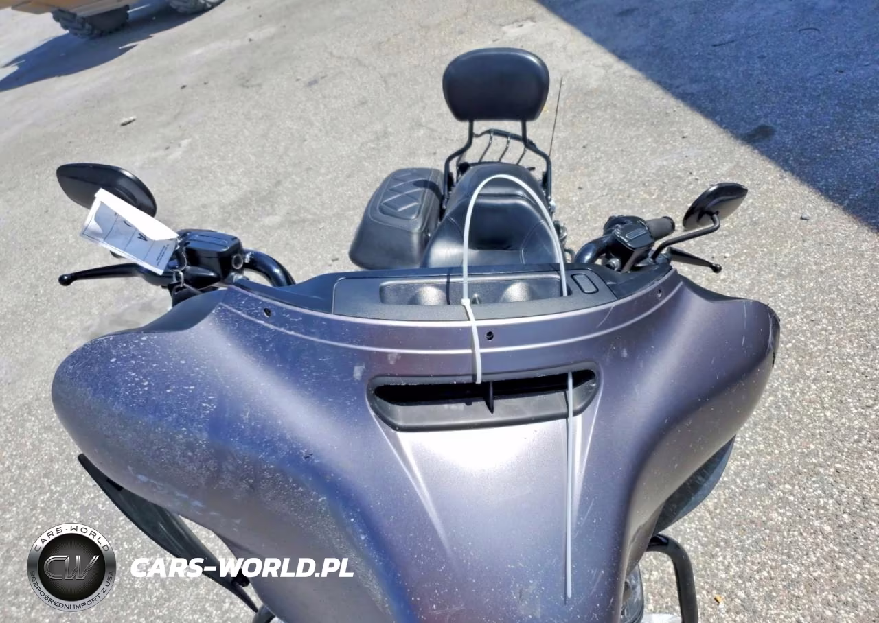 2015 Harley-Davidson Flhx Street Glide VIN:1HD1KBM14FB687881 - 5