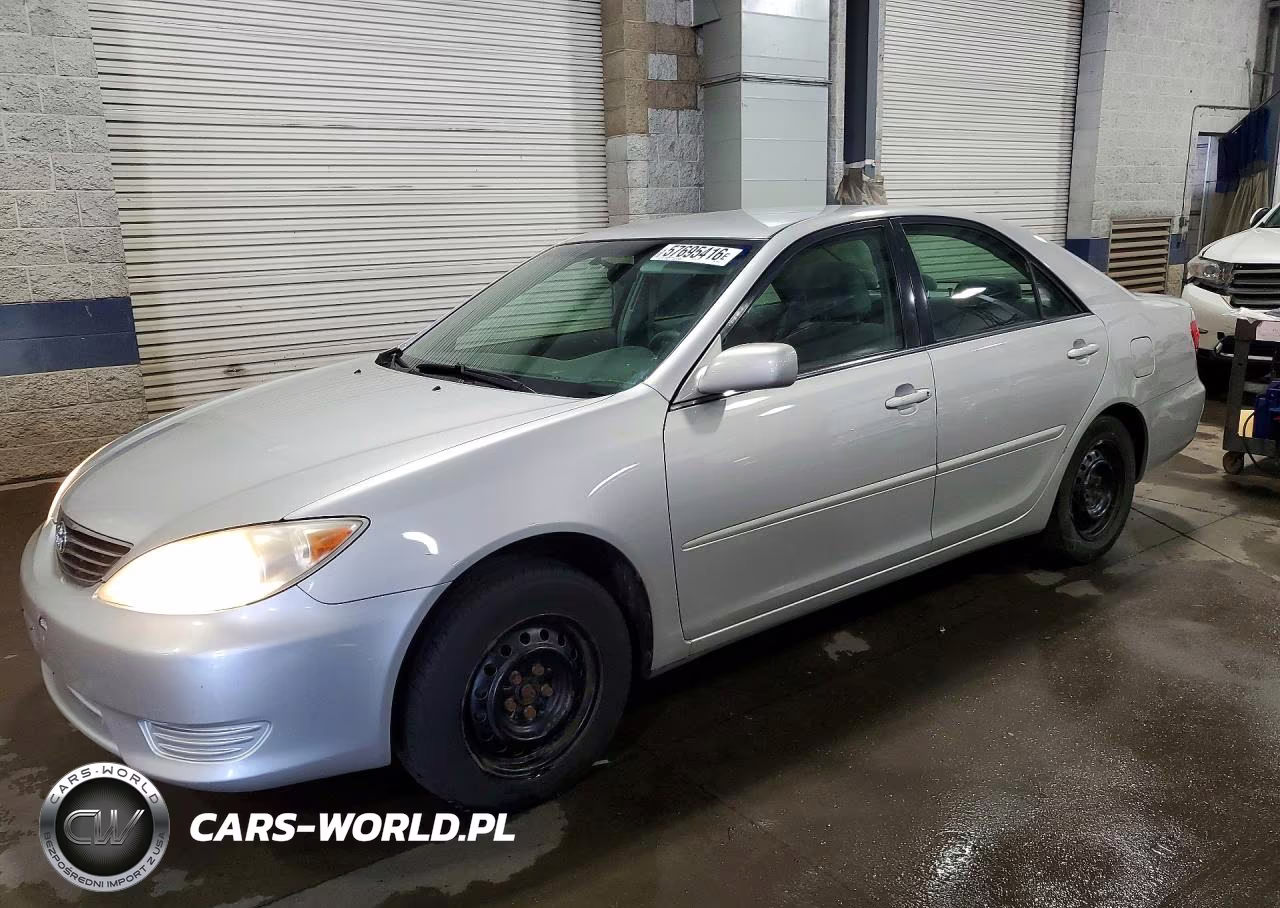 2005 Toyota Camry Le