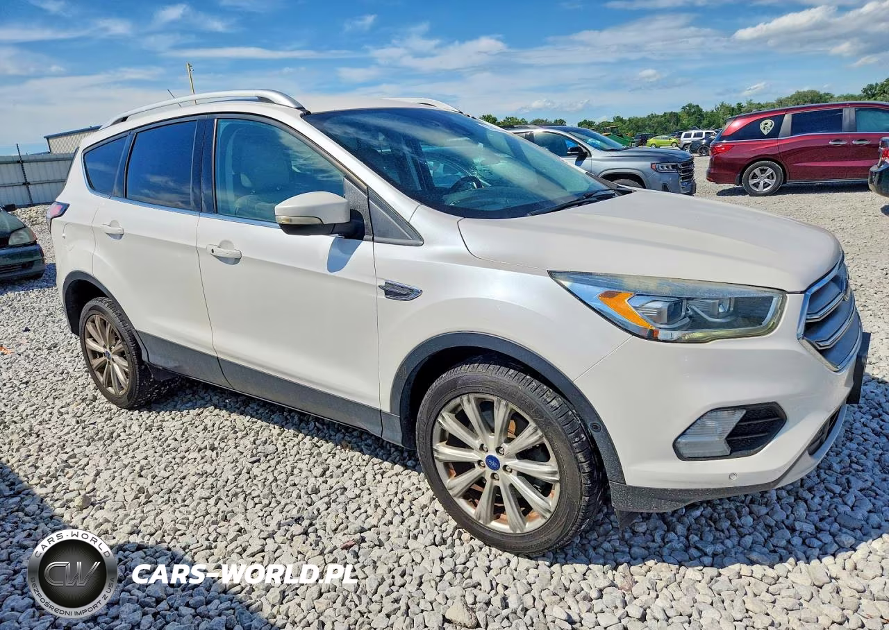 2017 Ford Escape Titanium VIN:1FMCU9J96HUF09822 - 4