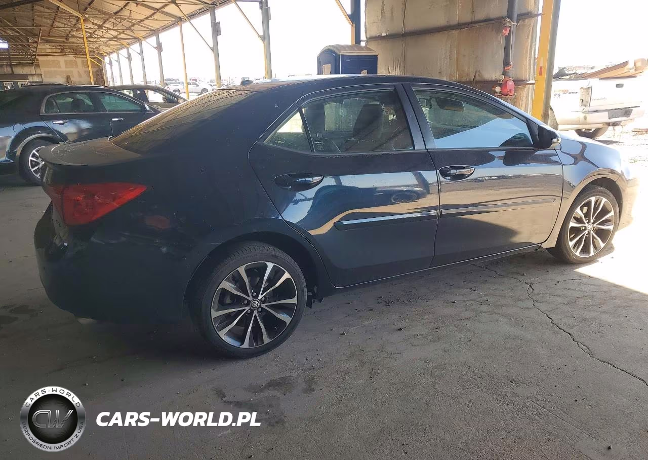 2017 Toyota Corolla Xse VIN:2T1BURHE8HC777397 - 3