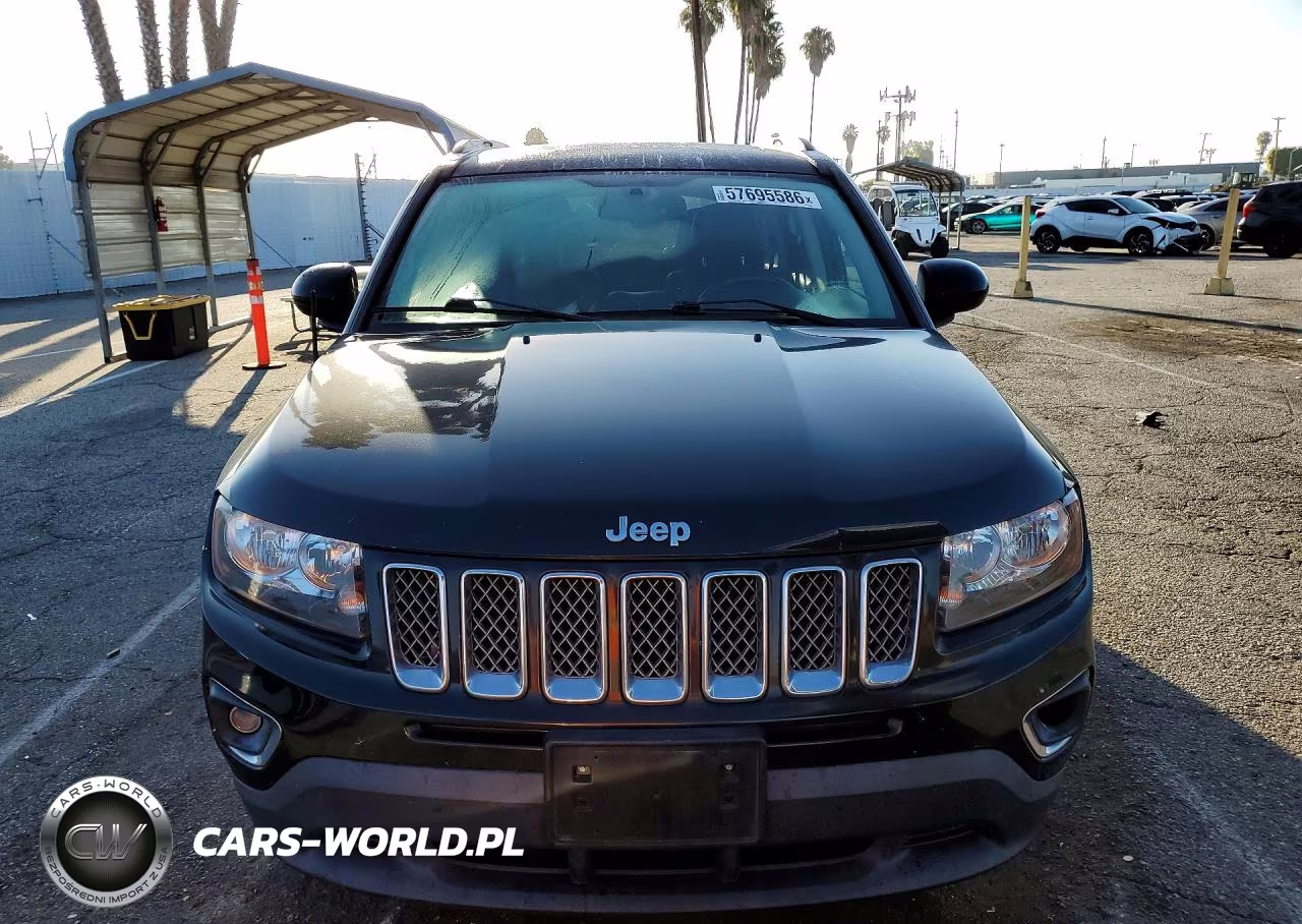 2016 Jeep Compass Latitude VIN:1C4NJCEA7GD642840 - 5