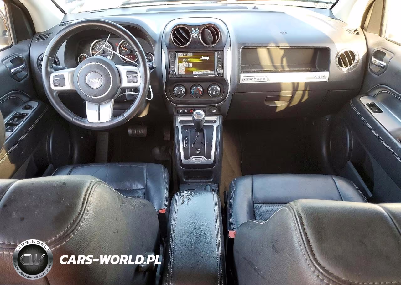 2016 Jeep Compass Latitude VIN:1C4NJCEA7GD642840 - 8