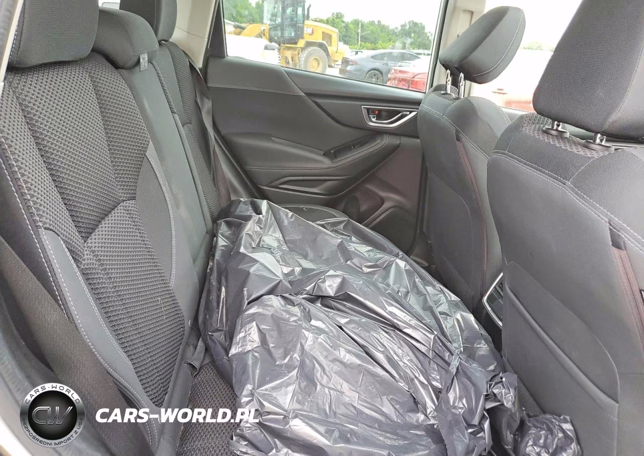 2021 Subaru Forester Premium VIN:JF2SKAFC8MH545074 - 11