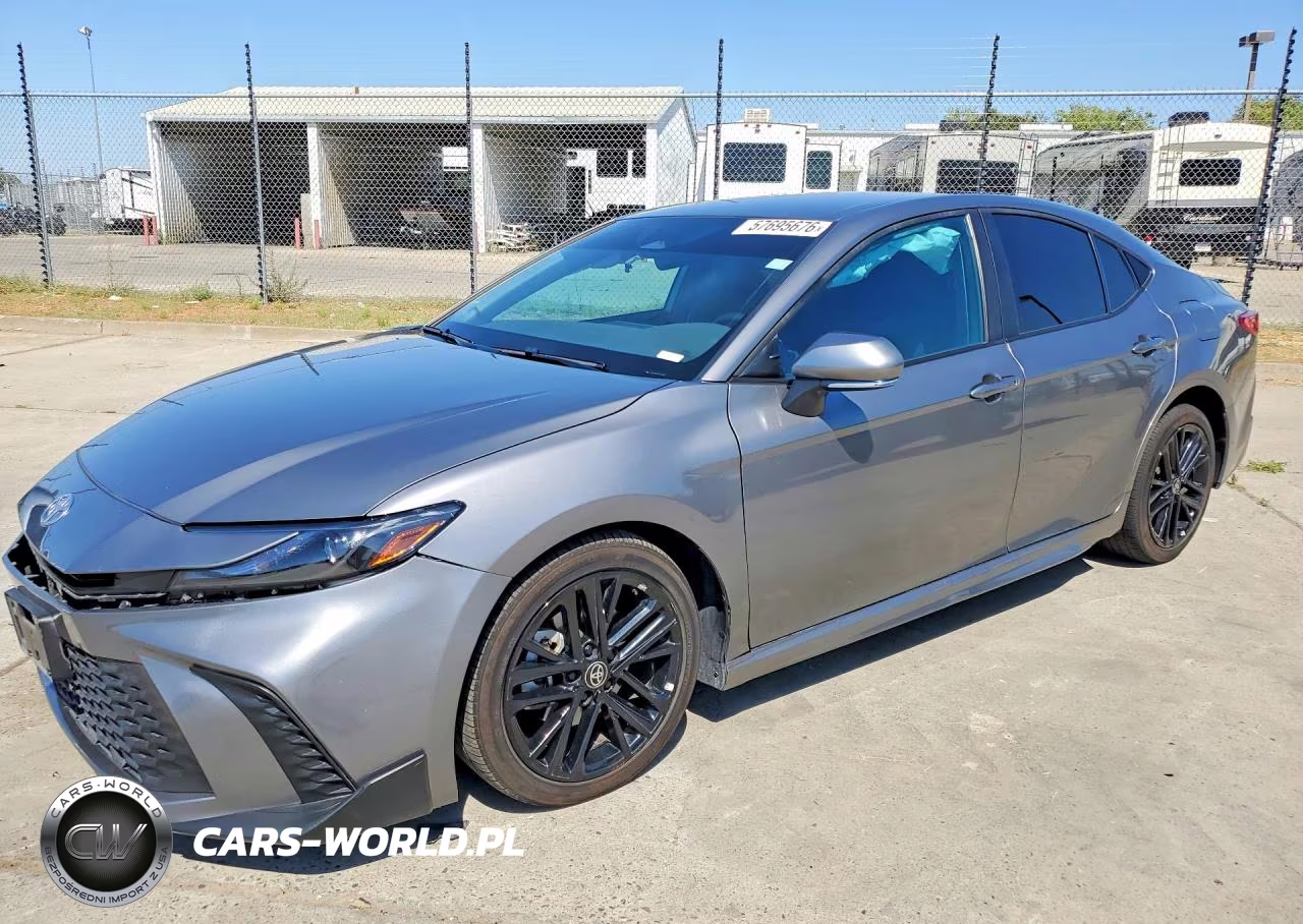 2025 Toyota Camry Se – zdjęcie 1 z 12