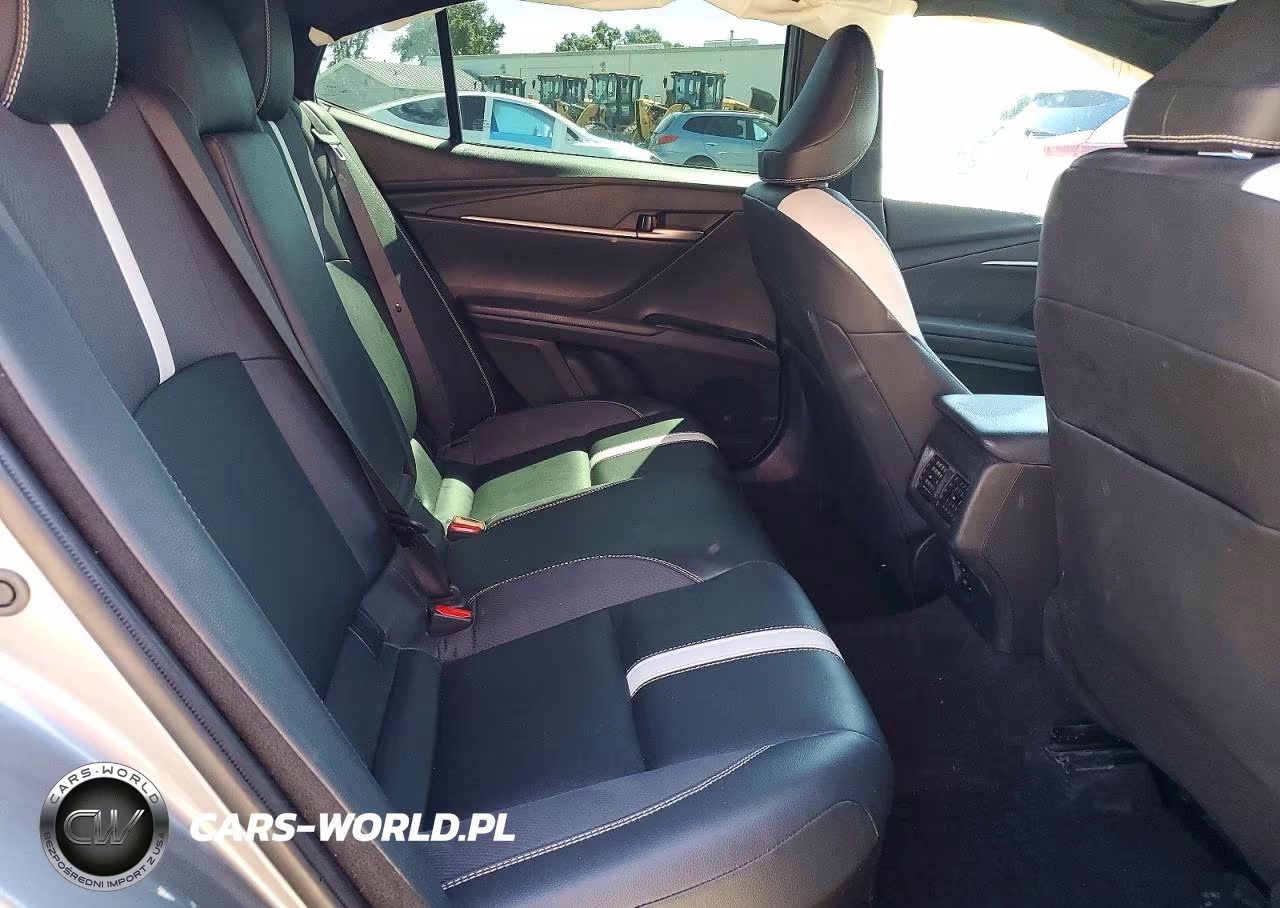 2025 Toyota Camry Se VIN:4T1DAACK0SU603085 - 10