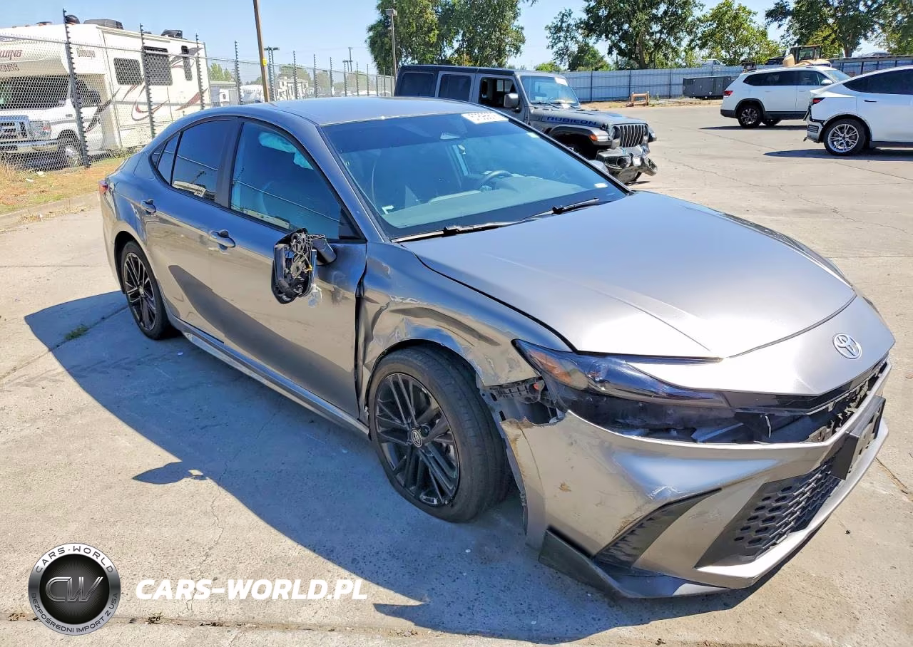 2025 Toyota Camry Se VIN:4T1DAACK0SU603085 - 4