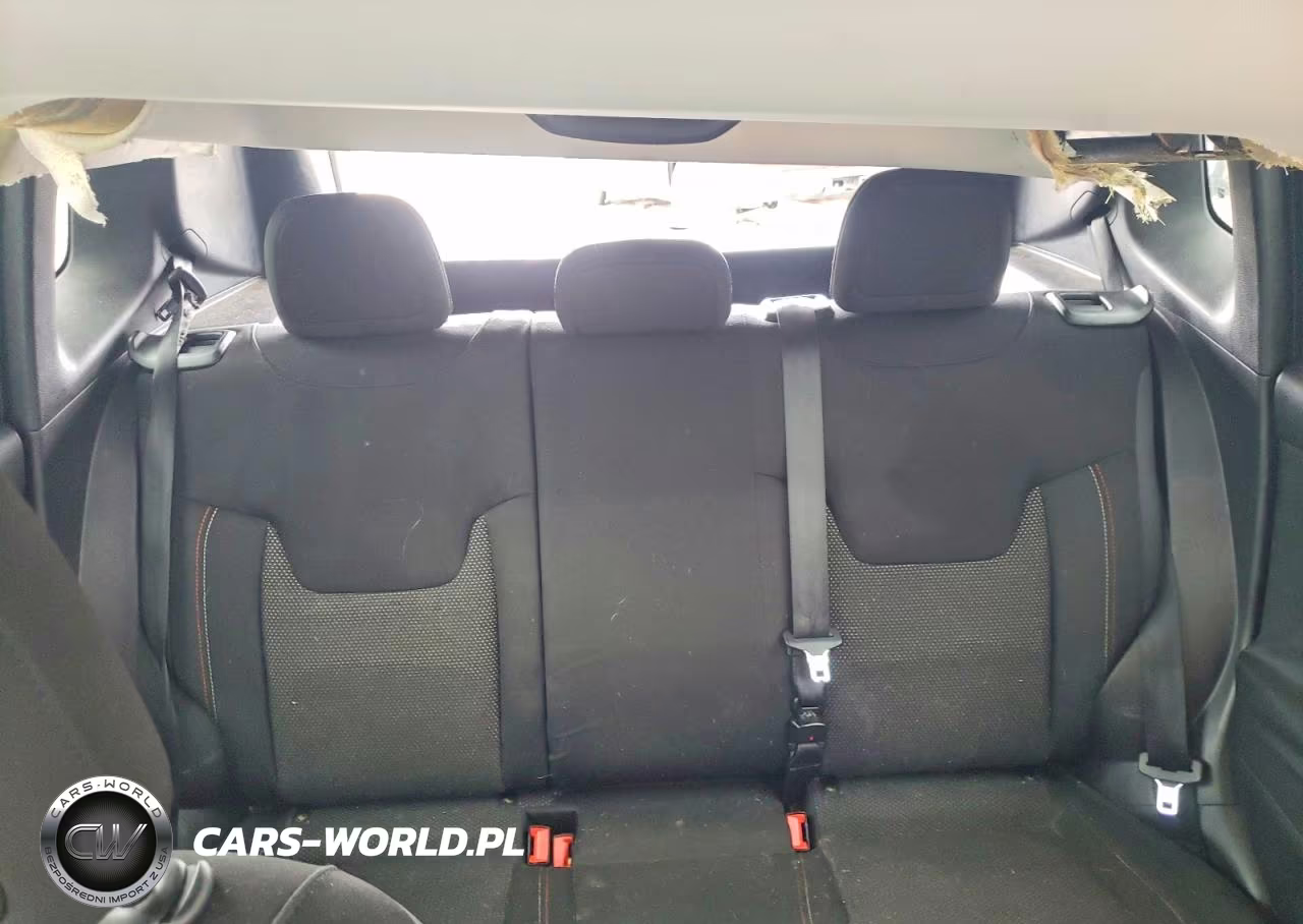 2016 Jeep Renegade Latitude VIN:ZACCJBBT4GPE11693 - 10