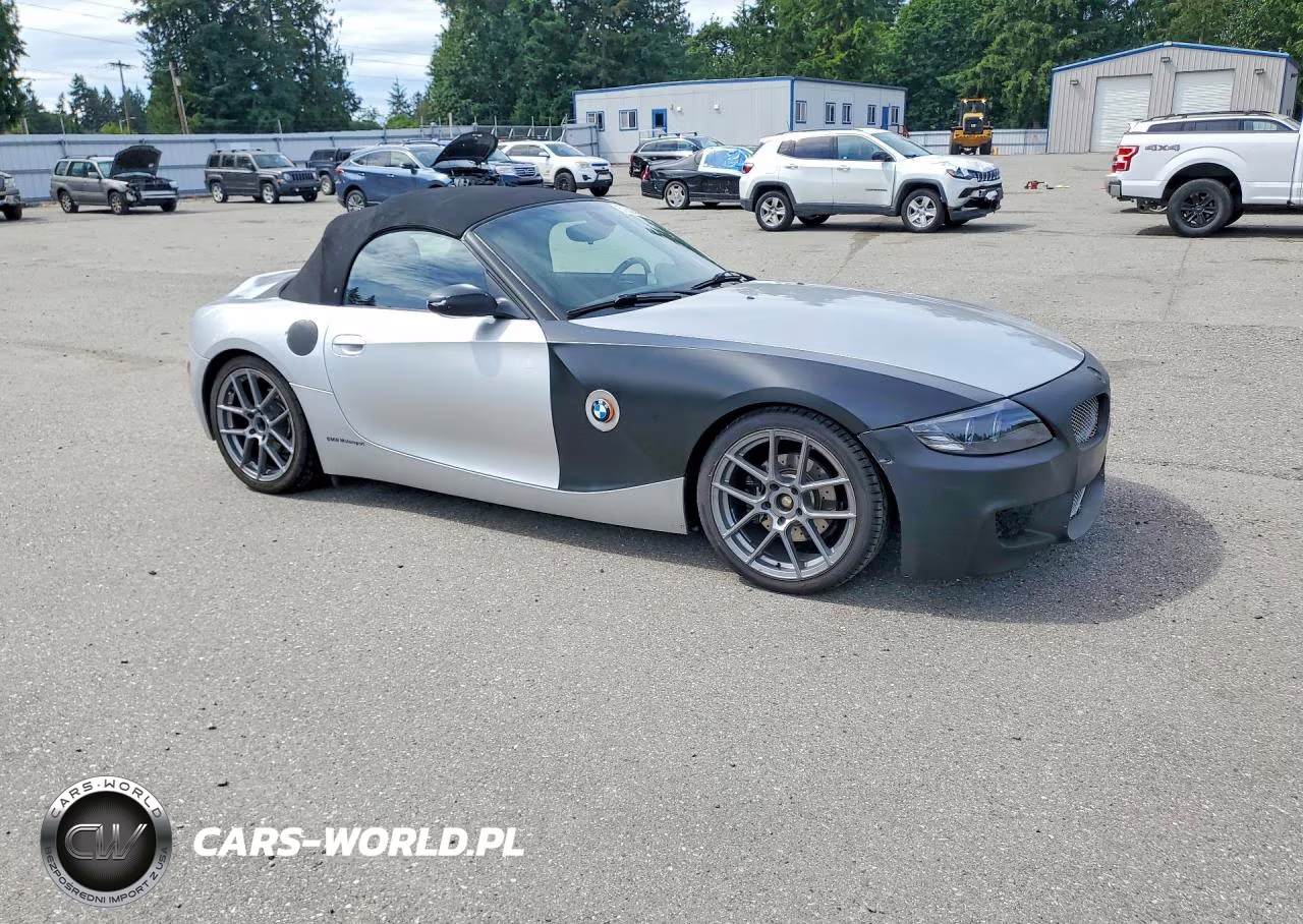 2003 BMW Z4 3.0 VIN:4USBT53453LT21587 - 4