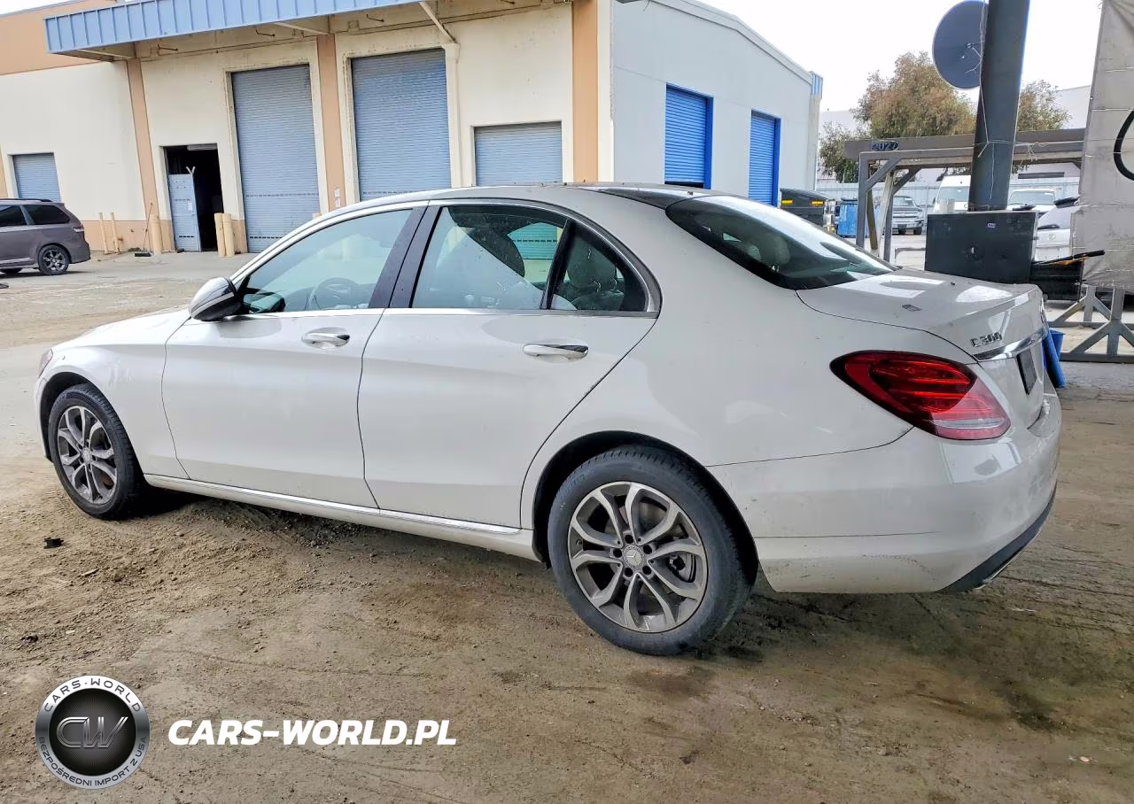 2016 Mercedes-Benz C 300 4Matic VIN:55SWF4KB0GU113570 - 2