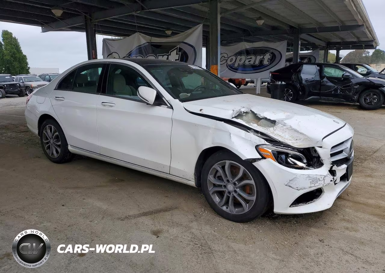 2016 Mercedes-Benz C 300 4Matic VIN:55SWF4KB0GU113570 - 4