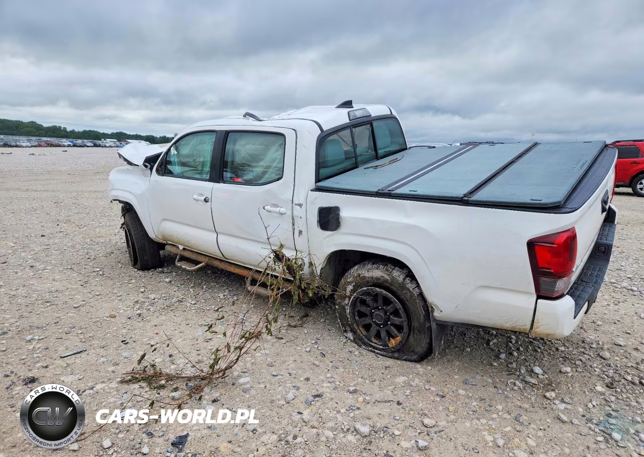2018 Toyota Tacoma Sr V6 VIN:5TFCZ5AN3JX146170 - 2