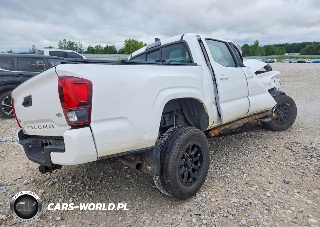 2018 Toyota Tacoma Sr V6 VIN:5TFCZ5AN3JX146170 - 3